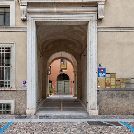Residenza Palazzo Petrozzani Mântua Exterior foto