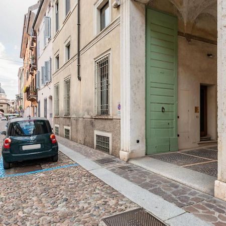Residenza Palazzo Petrozzani Mântua Exterior foto